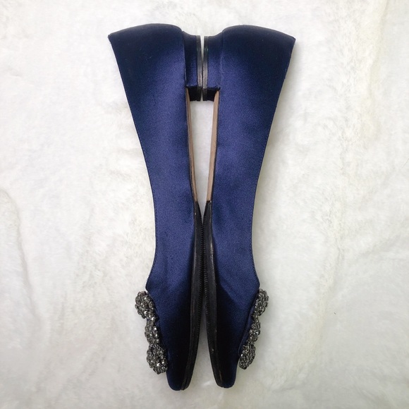 ❤️SOLD❤️Manolo Blahnik hangisi flats navy 37.5 - Picture 2 of 7
